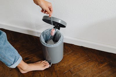 10 Simple Steps to Crafting Your Own LitterStick at Home: Crafting Benefits, Materials,Assembly & More